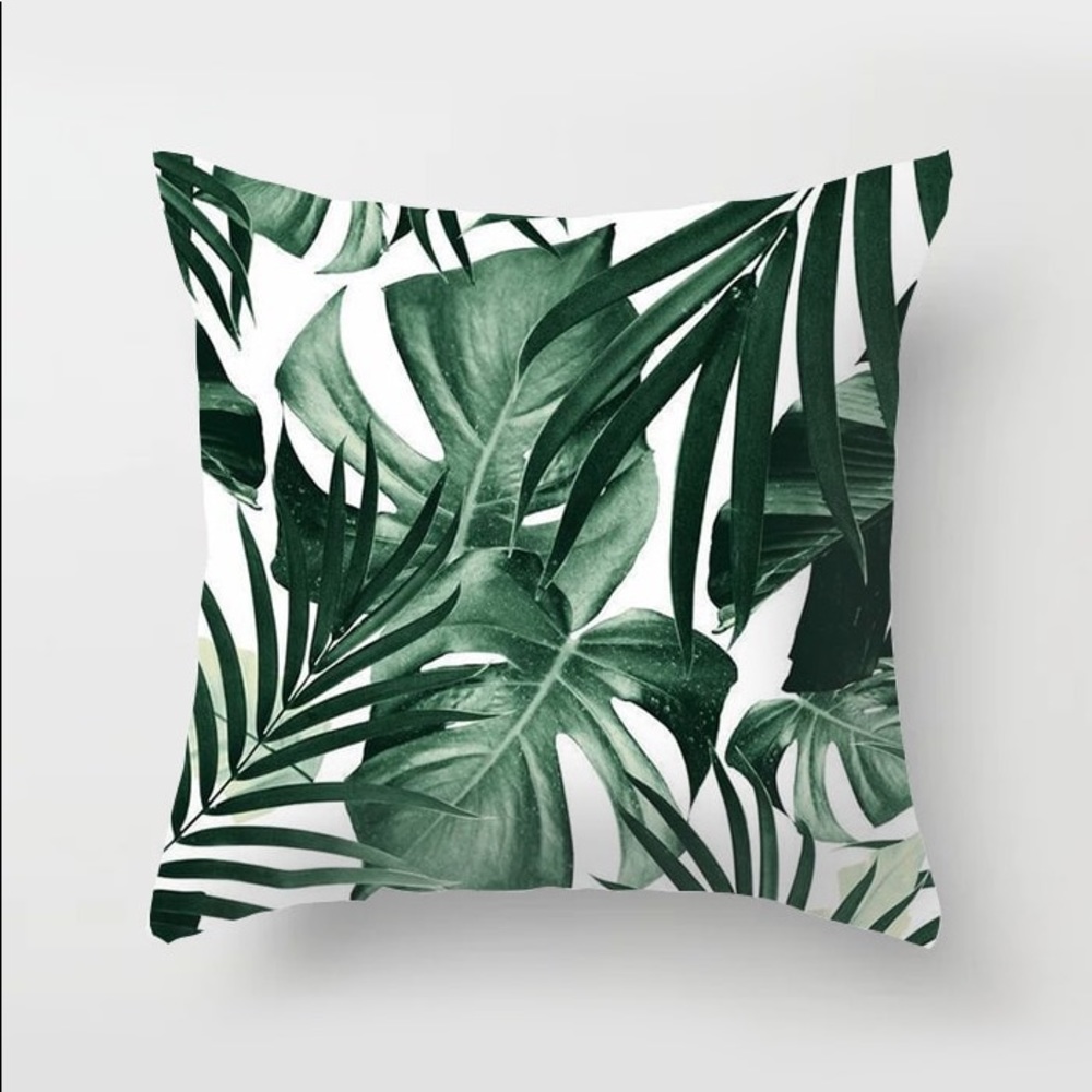Set of 2🌴 tropical leaf print pillow cases 18” - Picture 5 of 5